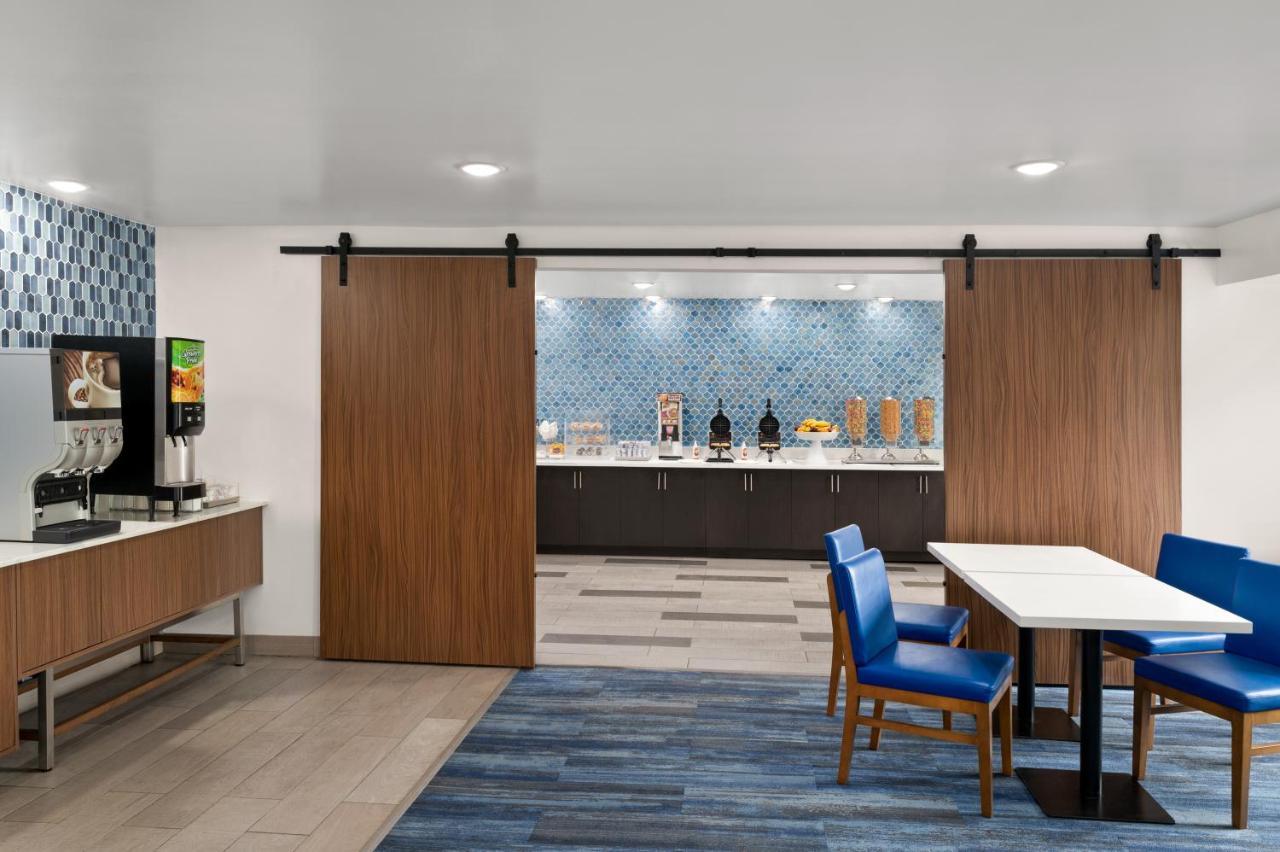 La Quinta Inn By Wyndham Columbus Dublin Esterno foto