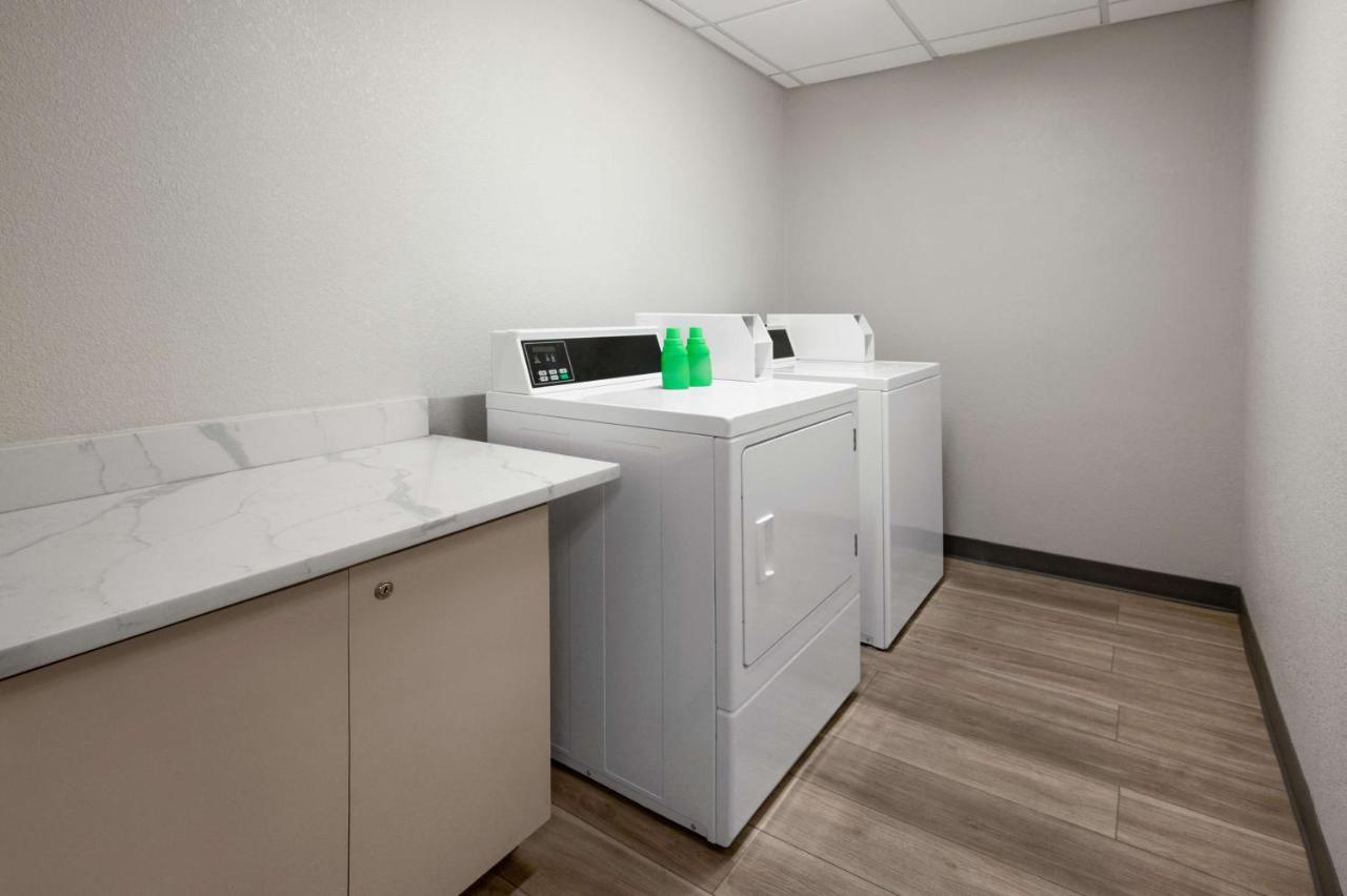 La Quinta Inn By Wyndham Columbus Dublin Esterno foto
